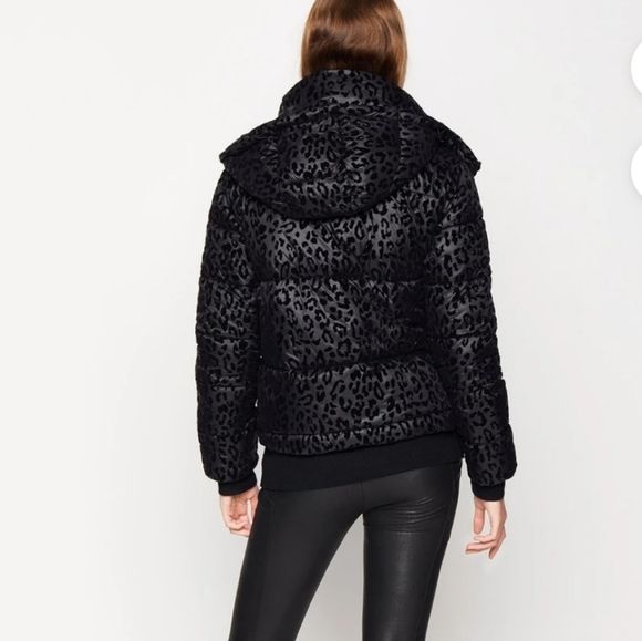 BCBG Generation Hooded Midweight Puffer Black Leopard Jacket size Small - Picture 8 of 13